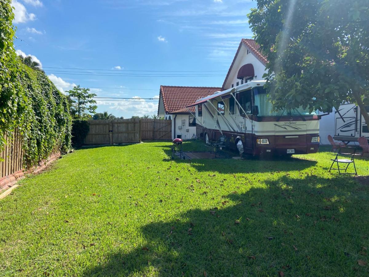Remodeled And Comfortable Rv - Free Parking Miami Exteriér fotografie
